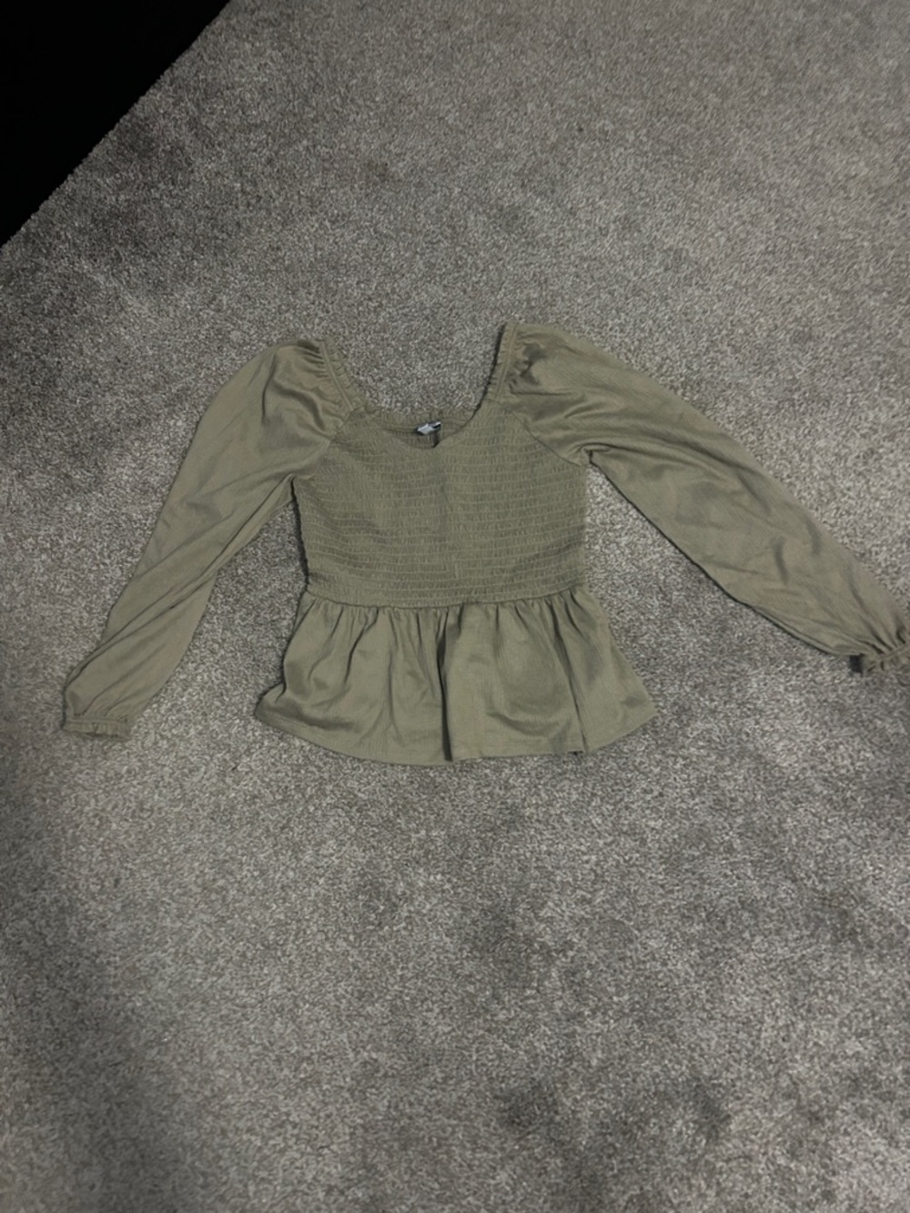 Women’s Olive Green Smocked Long-Sleeve Peplum Top